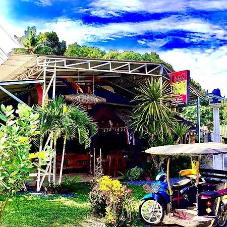 The Lazy Bar And Guesthouse Krabi ภายนอก รูปภาพ